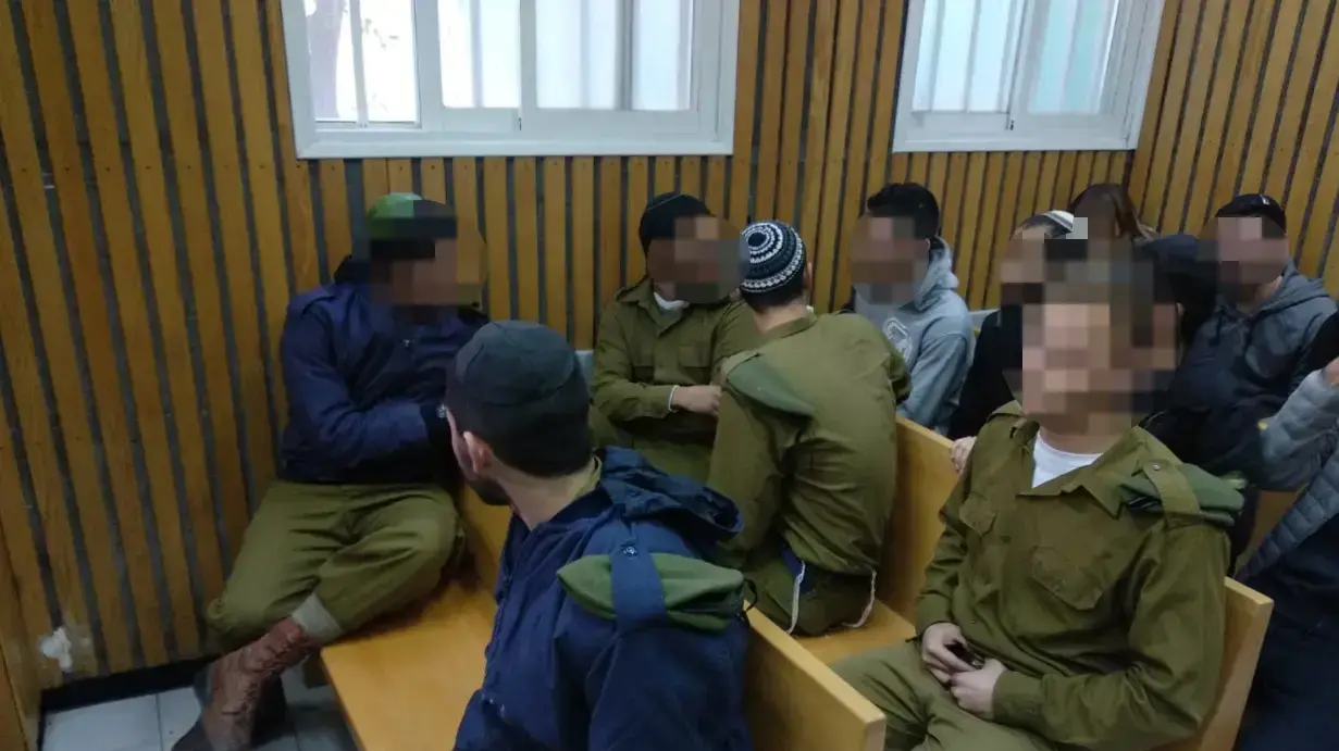 הקראת כתב האישום בעניינם של לוחמי גדוד נצח יהודה שעל פי החשד היכו פלסטינים, בית דין צבאי ביפו, 31 בינואר 2019 הקראת כתב האישום בעניינם של לוחמי גדוד נצח יהודה שעל פי החשד היכו פלסטינים, בית דין צבאי ביפו, 31 בינואר 2019