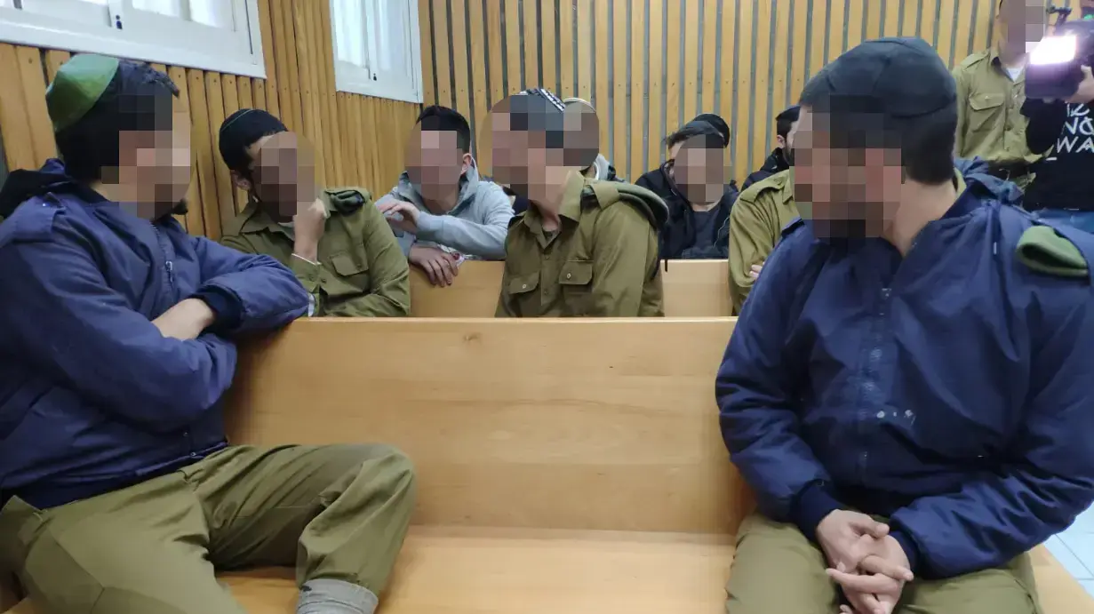 הקראת כתב האישום בעניינם של  לוחמי גדוד נצח יהודה שעל פי החשד היכו פלסטינים, בית דין צבאי ביפו, 31 בינואר 2019