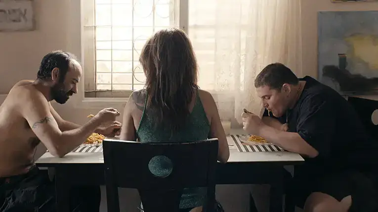ליאת אקטע מתוך "פרא אציל" ליאת אקטע מתוך "פרא אציל"