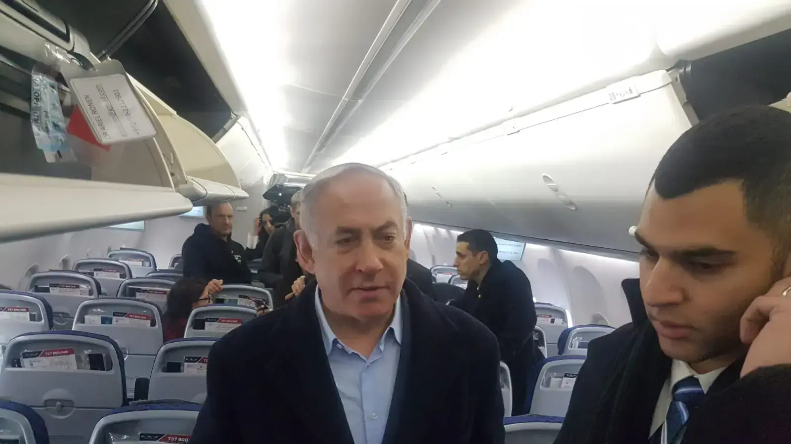 בנימין נתניהו במטוס בדרך חזרה מוורשה בנימין נתניהו במטוס בדרך חזרה מוורשה
