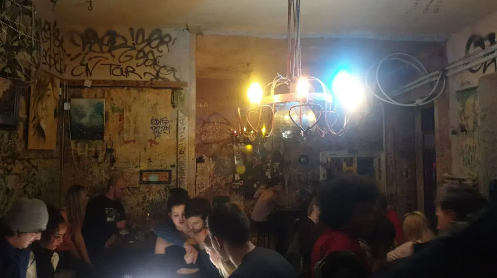 רוין בר RUIN BAR בודפשט