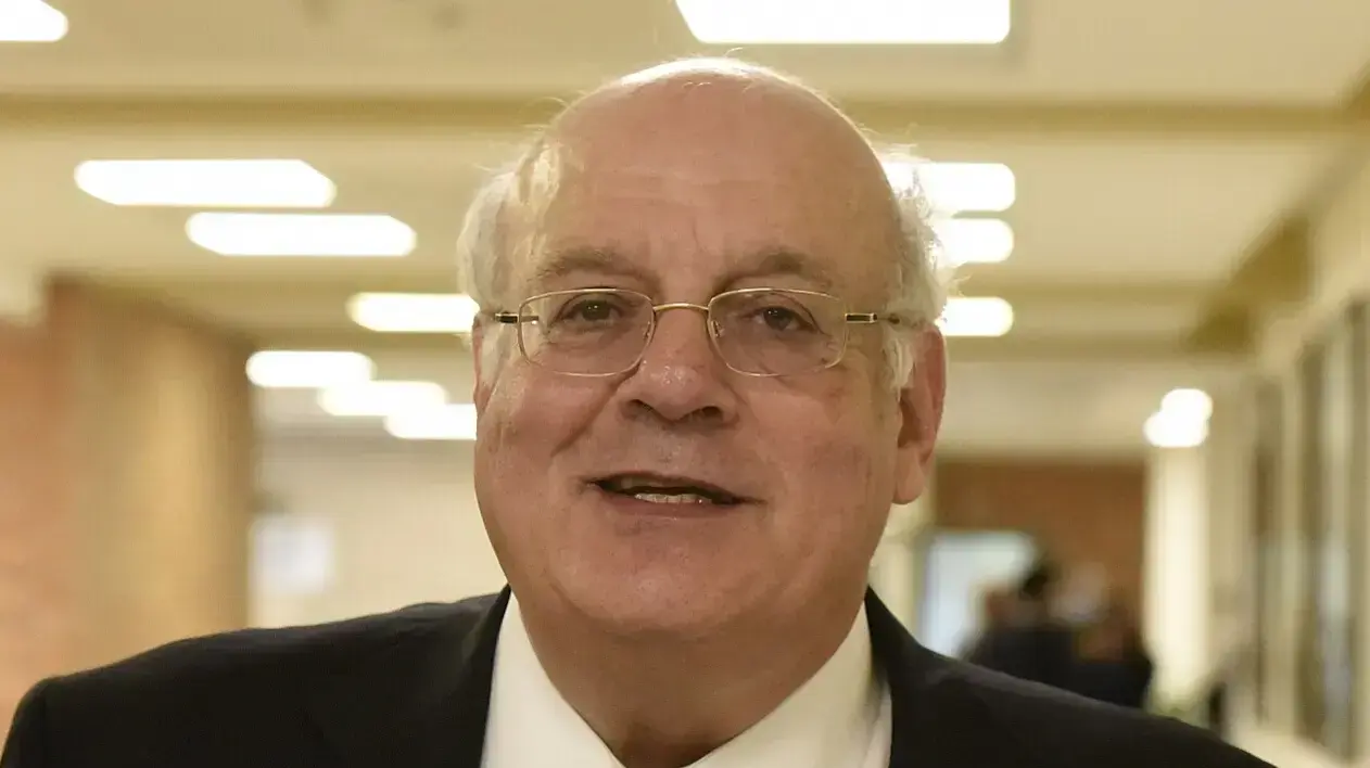 השופט חנן מלצר
הגשת הרשימות לכנסת לועדת הבחירות המרכזית, 20 בפברואר 2019 השופט חנן מלצר
הגשת הרשימות לכנסת לועדת הבחירות המרכזית, 20 בפברואר 2019