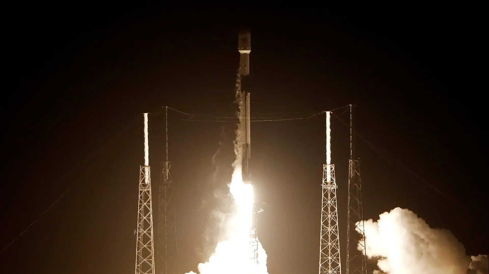 שיגור החללית הישראלית "בראשית" של חברת SpaceIL שיגור החללית הישראלית "בראשית" של חברת SpaceIL