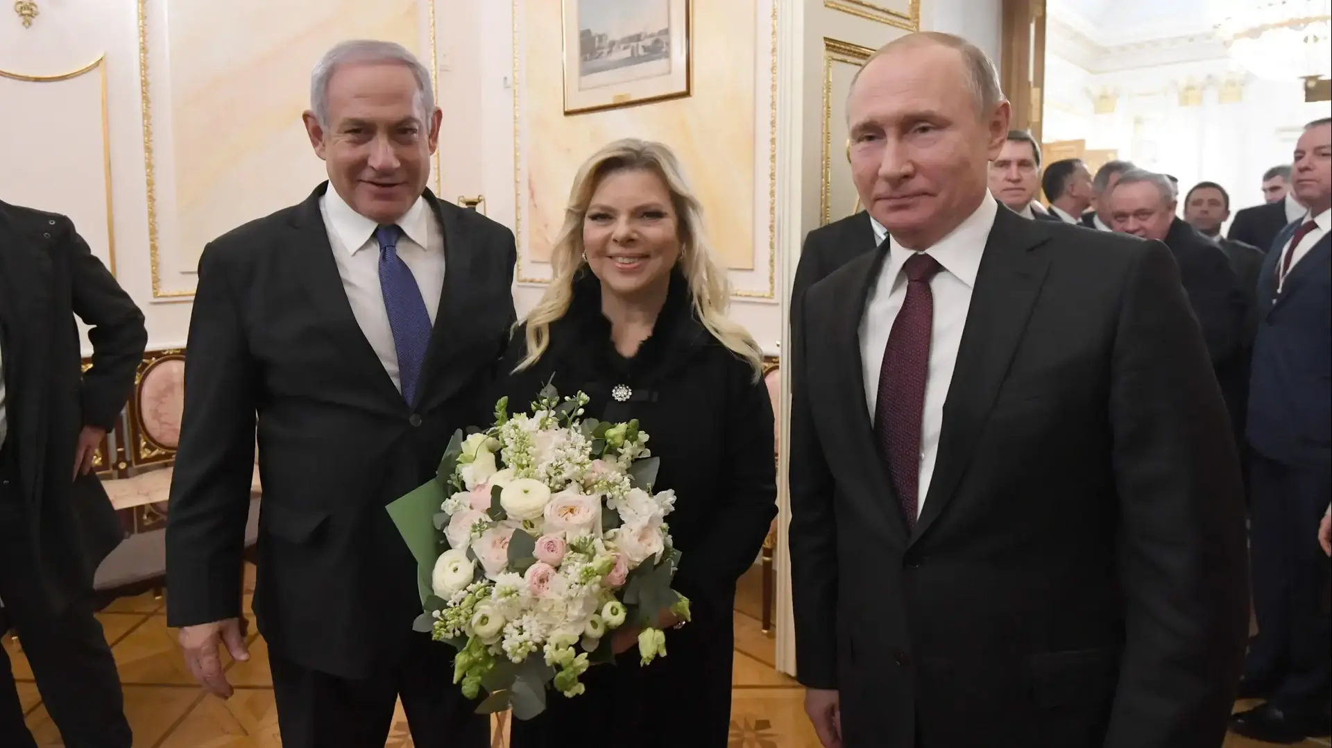 ראש הממשלה בנימין נתניהו ורעייתו שרה עם נשיא רוסיה ולדימיר פוטין בקרמלין במוסקבה ראש הממשלה בנימין נתניהו ורעייתו שרה עם נשיא רוסיה ולדימיר פוטין בקרמלין במוסקבה