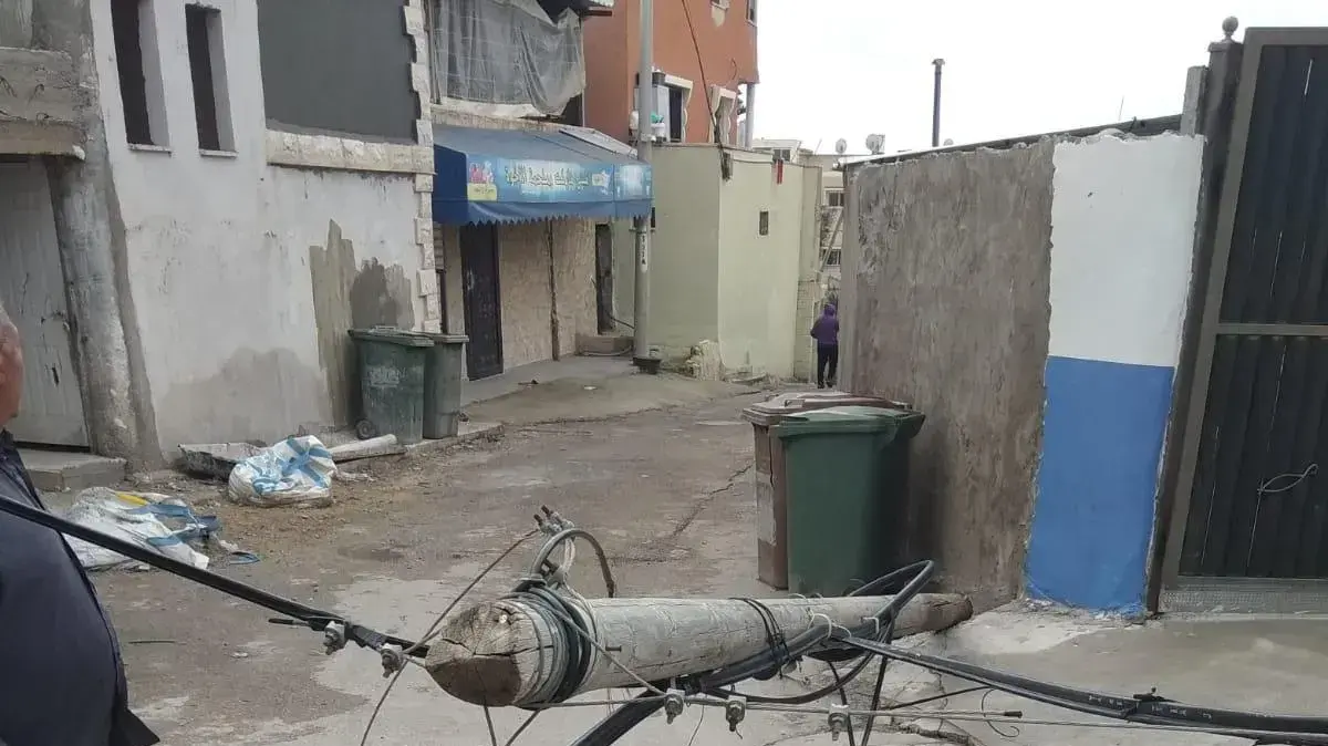 טכנאי בזק הותקף בג'סר א-זרקא, אז רבע כפר נשאר בלי טלפון ואינטרנט טכנאי בזק הותקף בג'סר א-זרקא, אז רבע כפר נשאר בלי טלפון ואינטרנט