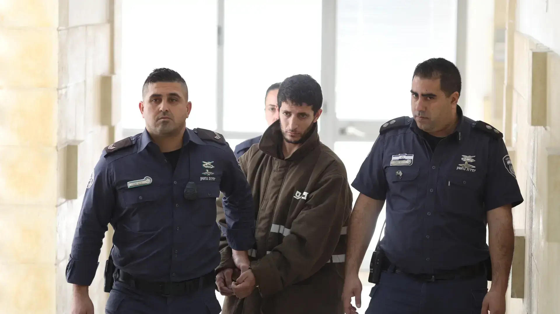 רוצח אורי אנסבכר, עם הגעתו לבית המשפט המחוזי בירושלים 7 במרץ 2019 רוצח אורי אנסבכר, עם הגעתו לבית המשפט המחוזי בירושלים 7 במרץ 2019