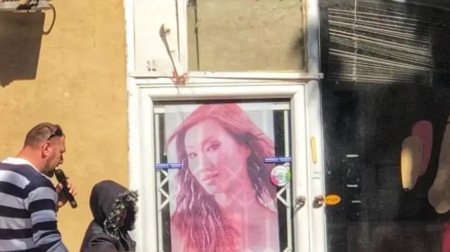 שחזור הרצח ברחובות כפי שתועד על ידי אחד השכנים. 9 במרץ 2019 שחזור הרצח ברחובות כפי שתועד על ידי אחד השכנים. 9 במרץ 2019