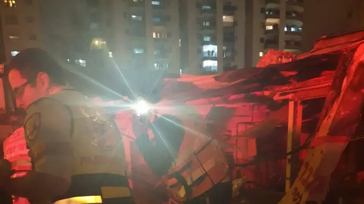 קריסת מבנה ברחוב מרטין בובר באשדוד כתוצאה מפיצוץ בלון גז, 14 במרץ 2019 קריסת מבנה ברחוב מרטין בובר באשדוד כתוצאה מפיצוץ בלון גז, 14 במרץ 2019
