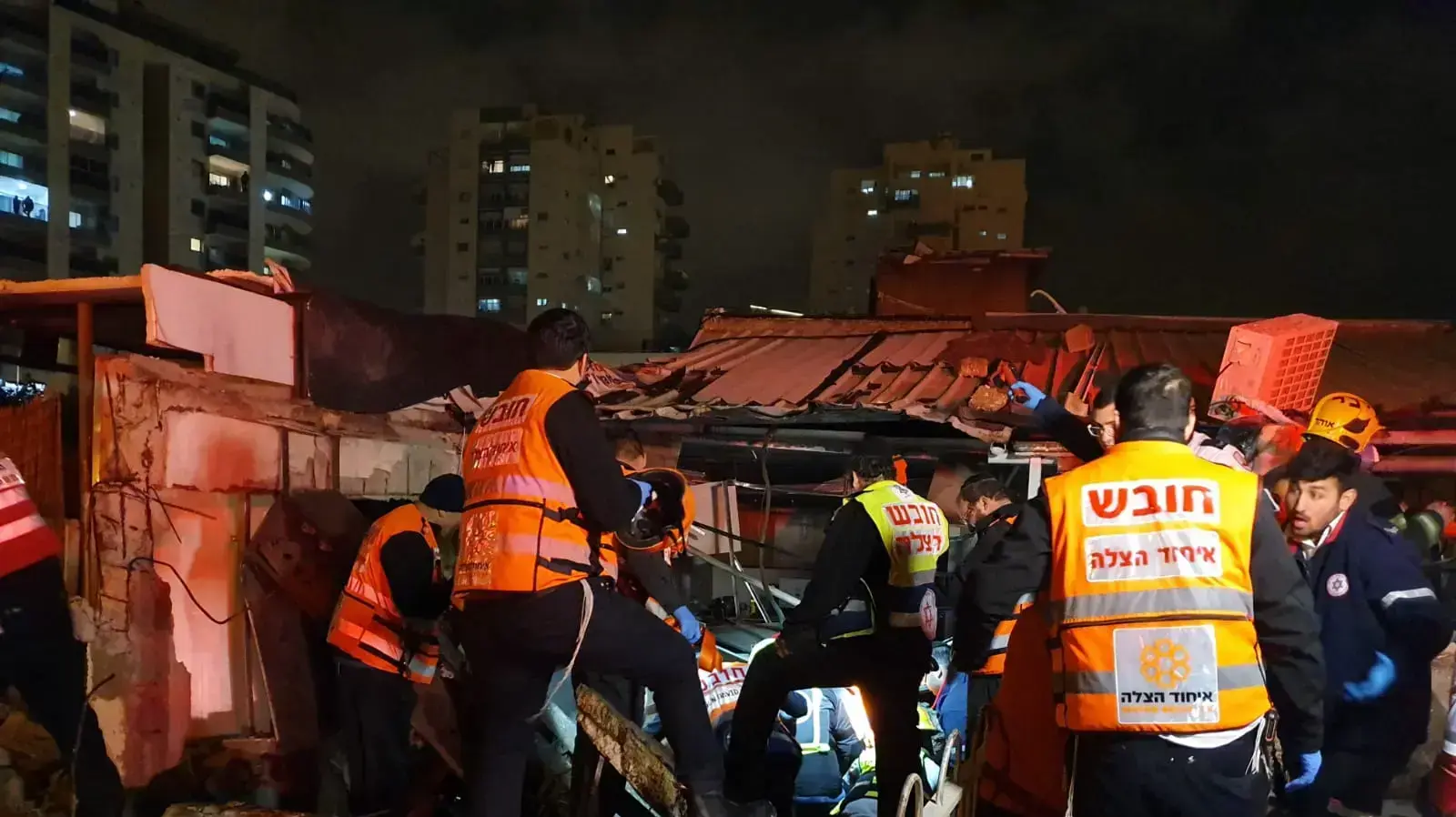 קריסת מבנה ברחוב מרטין בובר באשדוד כתוצאה מפיצוץ בלון גז, 14 במרץ 2019 קריסת מבנה ברחוב מרטין בובר באשדוד כתוצאה מפיצוץ בלון גז, 14 במרץ 2019