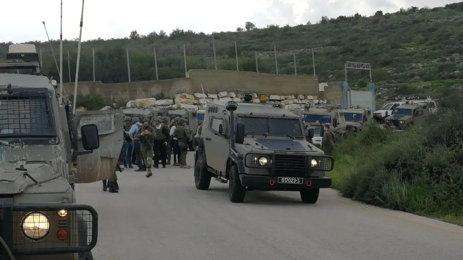מרדף כוחות צה"ל אחר המחבל שביצע את הפיגוע הבוקר 17 במרץ 2019 מרדף כוחות צה"ל אחר המחבל שביצע את הפיגוע הבוקר 17 במרץ 2019