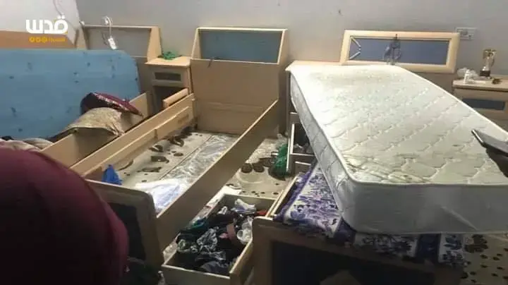 חיפושים בבית משפחת אבו לילא בזאויה שבנה עומאר חשוד בביצוע הפיגוע באריאל, 18 במרץ 2019 חיפושים בבית משפחת אבו לילא בזאויה שבנה עומאר חשוד בביצוע הפיגוע באריאל, 18 במרץ 2019