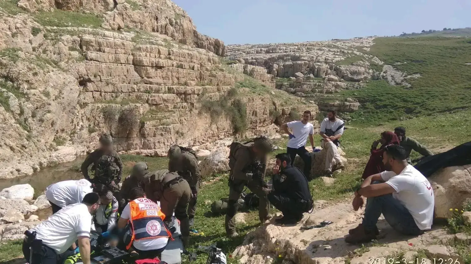 פעולות החייאה בבן 12 שנמשה מחוסר הכרה ממאגר מים במדבר יהודה, 18 במרץ 2019