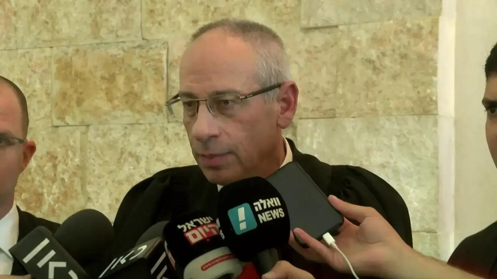 עו"ד נבות תל צור, פרקליטו של נתניהו עו"ד נבות תל צור, פרקליטו של נתניהו