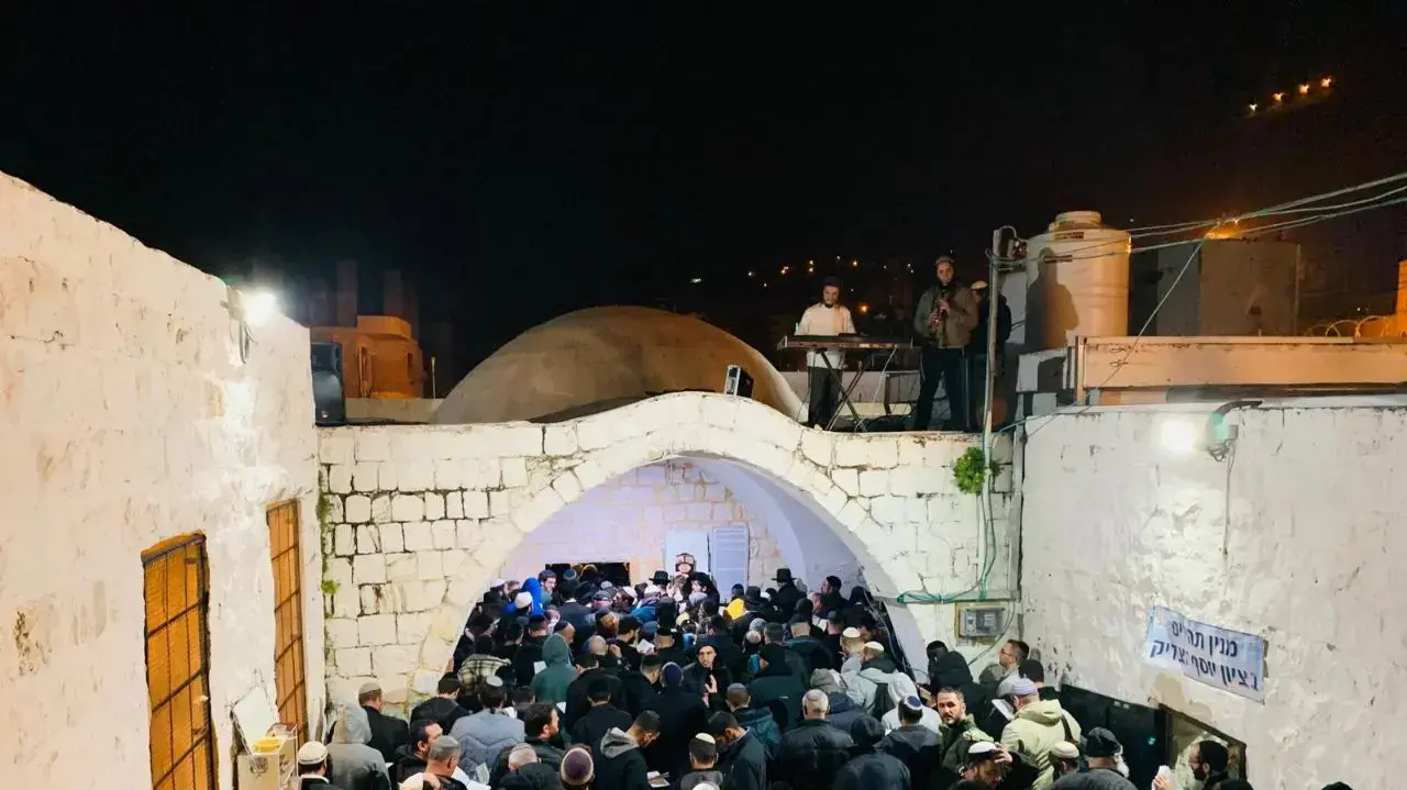 אבטחת כניסת מתפללים לקבר יוסף בשכם ב-20 במרץ 2019 אבטחת כניסת מתפללים לקבר יוסף בשכם ב-20 במרץ 2019