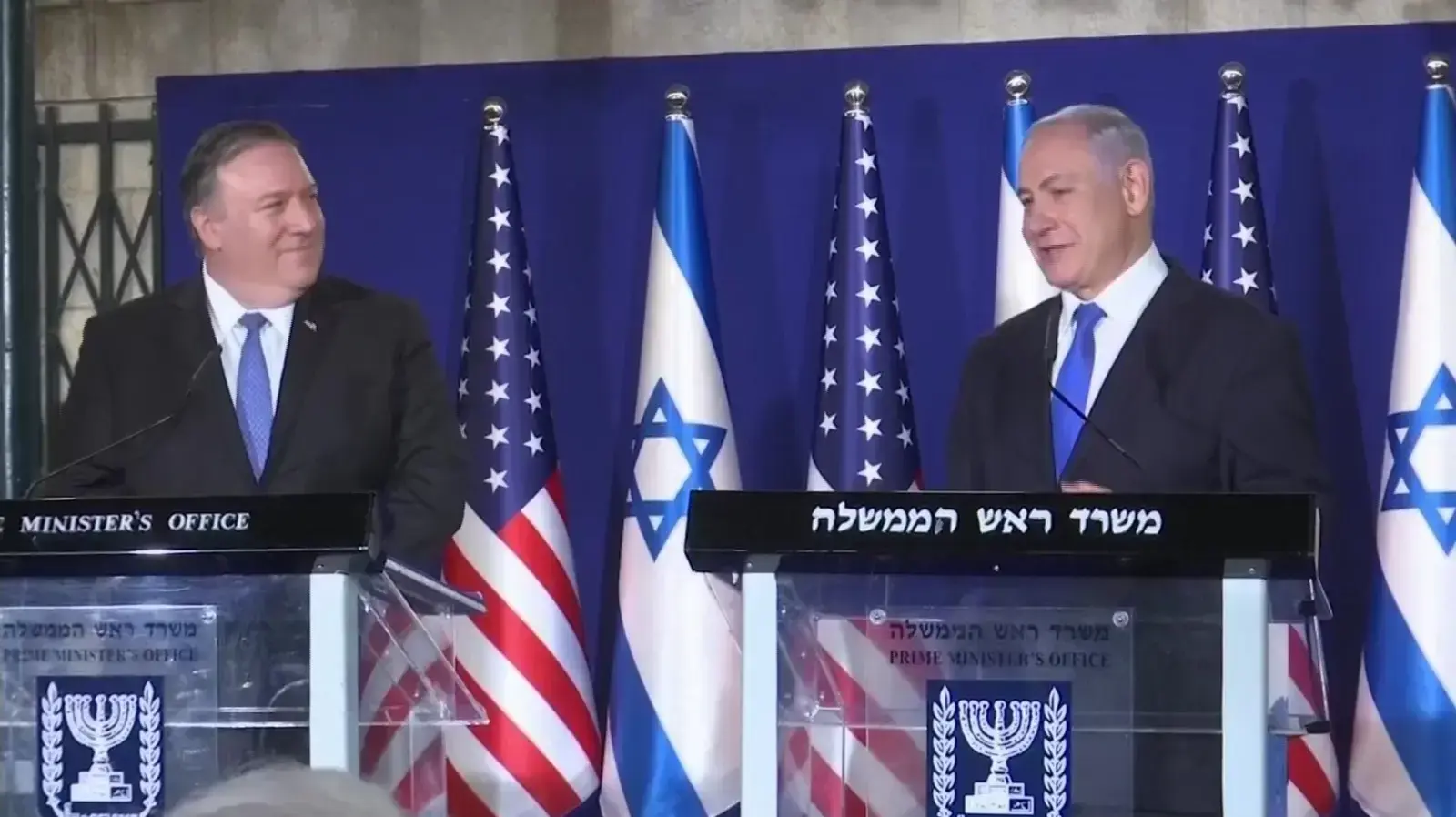 ראש הממשלה בנימין נתניהו ושר החוץ האמריקני מייק פומפאו בהצהרות במעון רה"מ, 21 במרץ 2019 ראש הממשלה בנימין נתניהו ושר החוץ האמריקני מייק פומפאו בהצהרות במעון רה"מ, 21 במרץ 2019