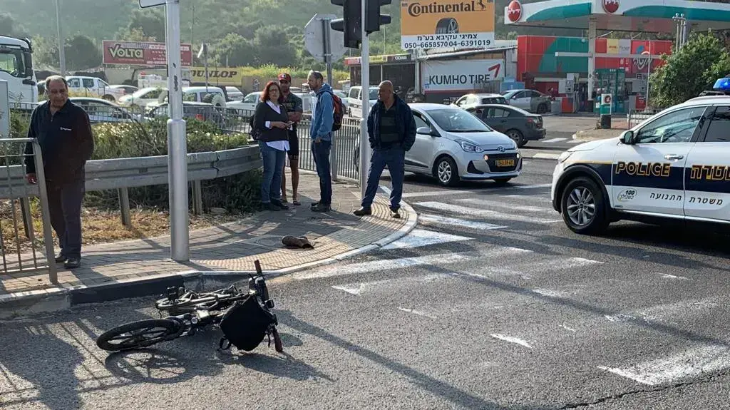 תאונת דרכים בכביש 4 סמוך לזיכרון יעקב, במהלכה נהרג רוכב אופניים