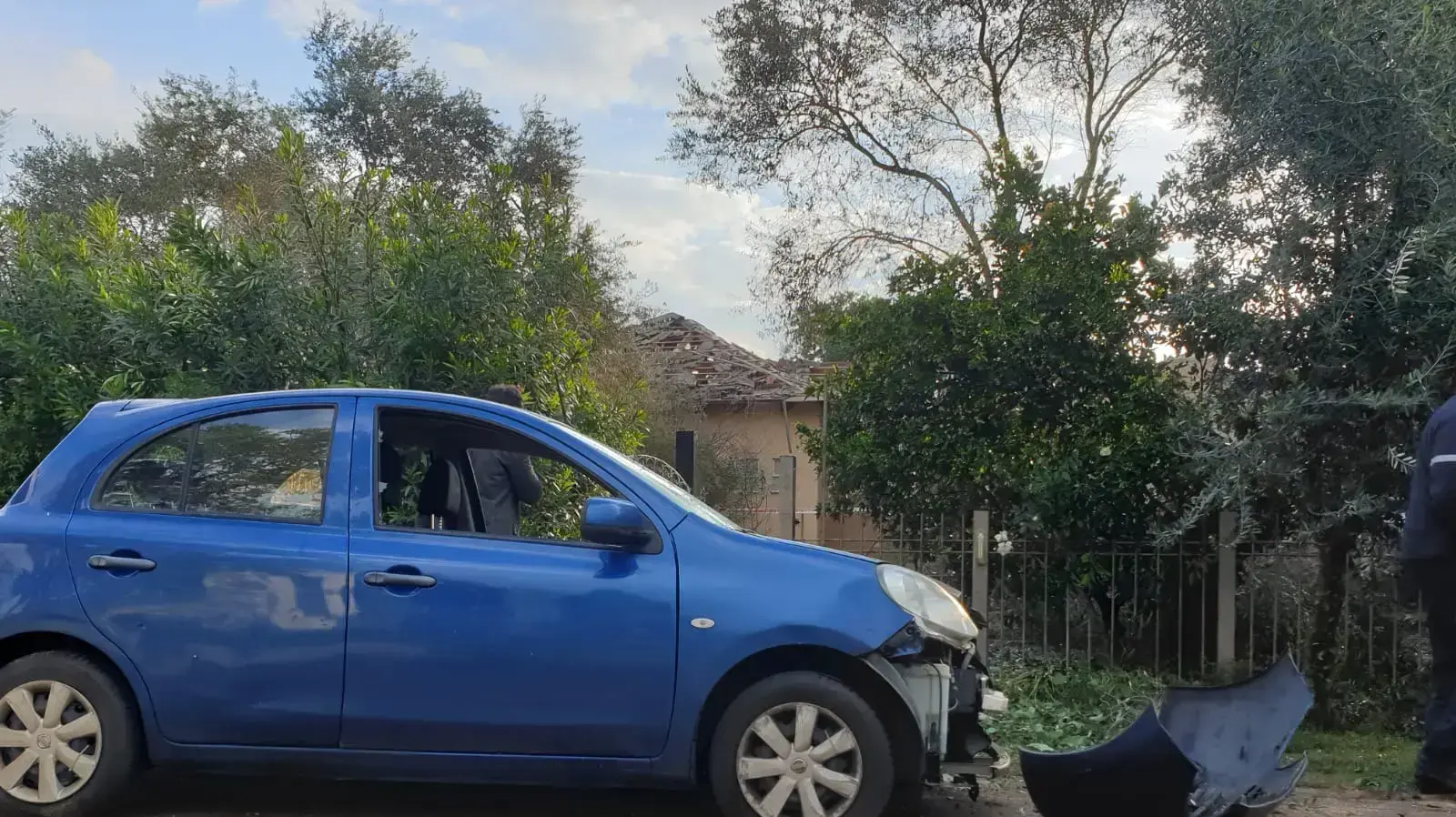 פגיעת רקטה במושב בשרון פגיעת רקטה במושב בשרון