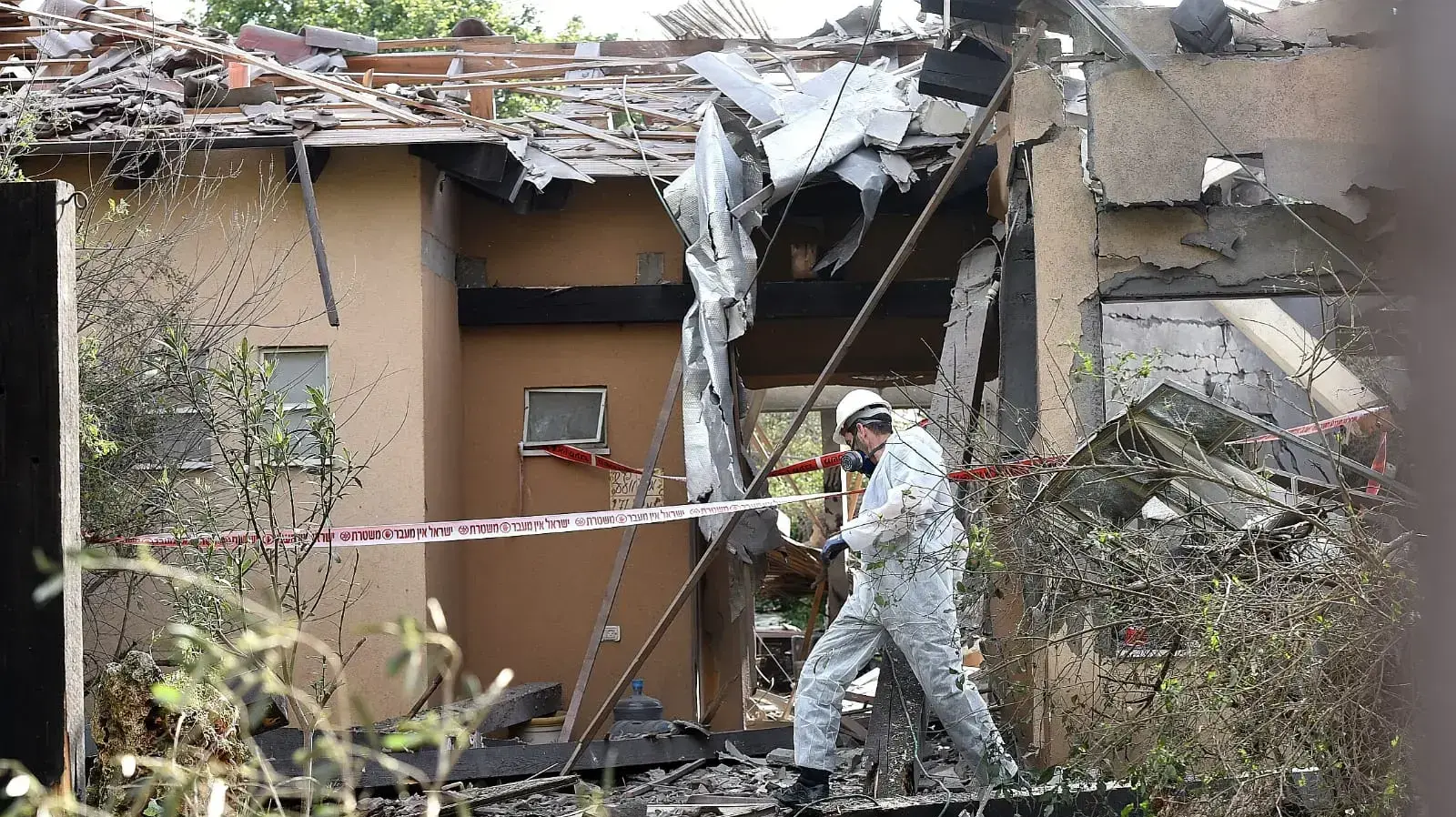 פגיעה ישירה של רקטה בקיבוץ משמרת, 25 במרץ 2019 פגיעה ישירה של רקטה בקיבוץ משמרת, 25 במרץ 2019