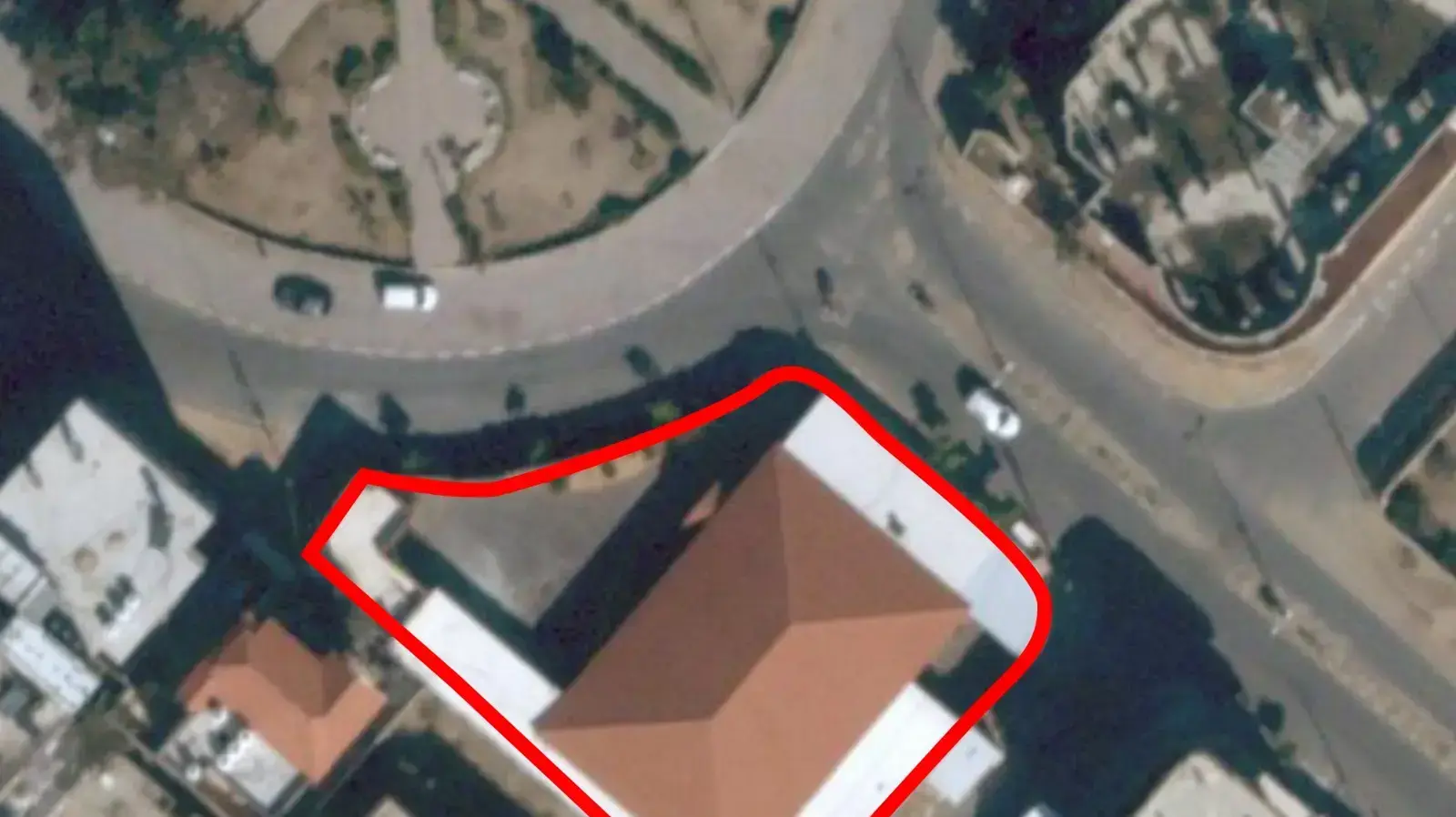 הפצצת משרדו של איסמעיל הנייה בעזה הפצצת משרדו של איסמעיל הנייה בעזה