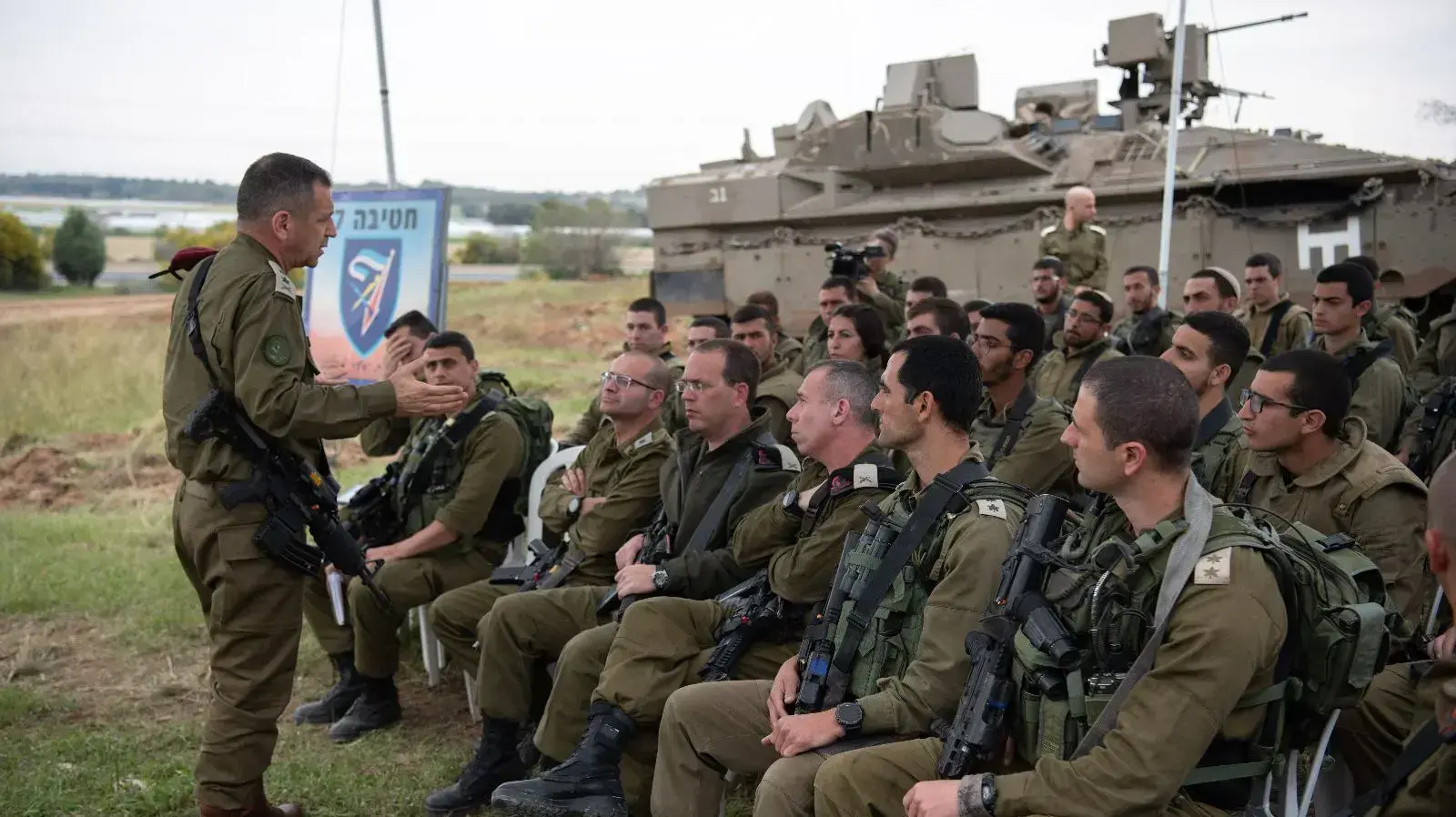 הרמטכ"ל אביב כוכבי בסיור בגבול עזה לקראת צעדות השיבה - 29 מרץ 2019 הרמטכ"ל אביב כוכבי בסיור בגבול עזה לקראת צעדות השיבה - 29 מרץ 2019
