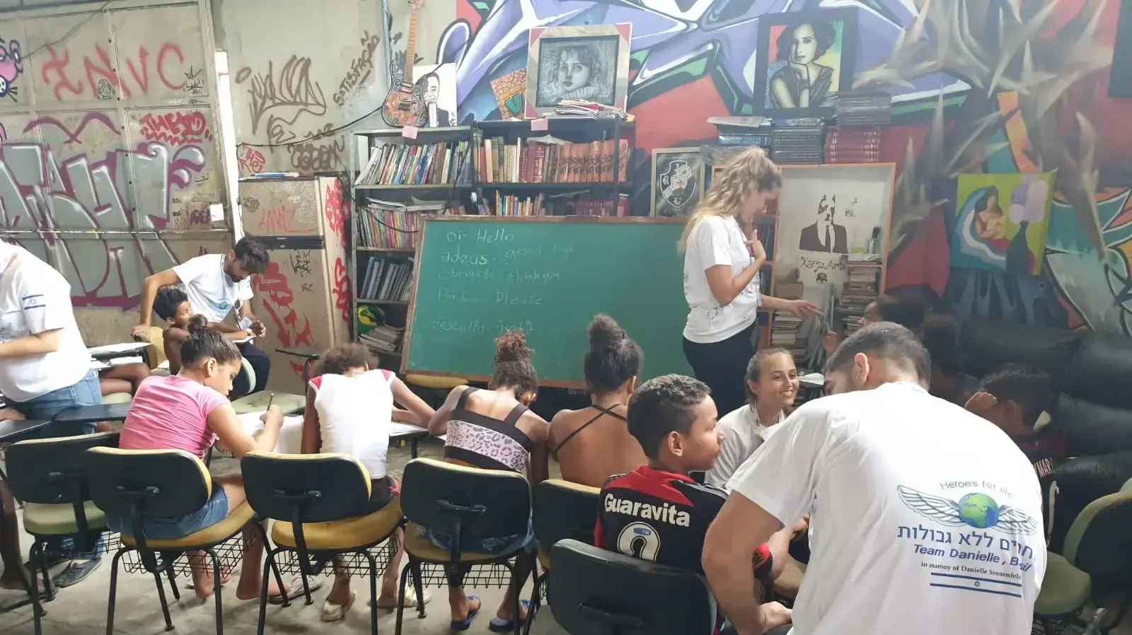 צוות דניאלי מעמותת לוחמים ללא גבולות מתנדבים בריו דה ז'נרו ברזיל צוות דניאלי מעמותת לוחמים ללא גבולות מתנדבים בריו דה ז'נרו ברזיל