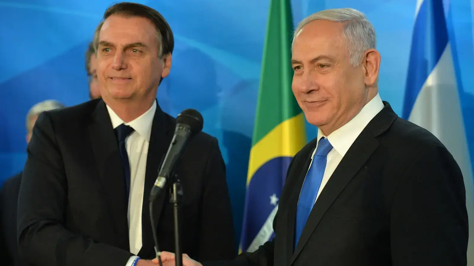 ראש הממשלה בנימין נתניהו ונשיא ברזיל ז'איר בולסונארו במהלך פגישת עבודה בלשכת, רה"מ ירושלים 31 במרץ 2019
ראש הממשלה בנימין נתניהו ונשיא ברזיל ז'איר בולסונארו במהלך פגישת עבודה בלשכת, רה"מ ירושלים 31 במרץ 2019