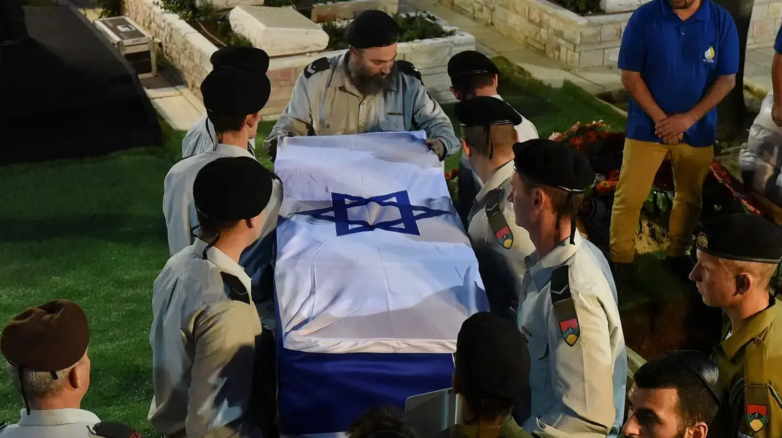 הלוויתו של זכריה באומל, הר הרצל, ירושלים 4 באפריל 2019 הלוויתו של זכריה באומל, הר הרצל, ירושלים 4 באפריל 2019
