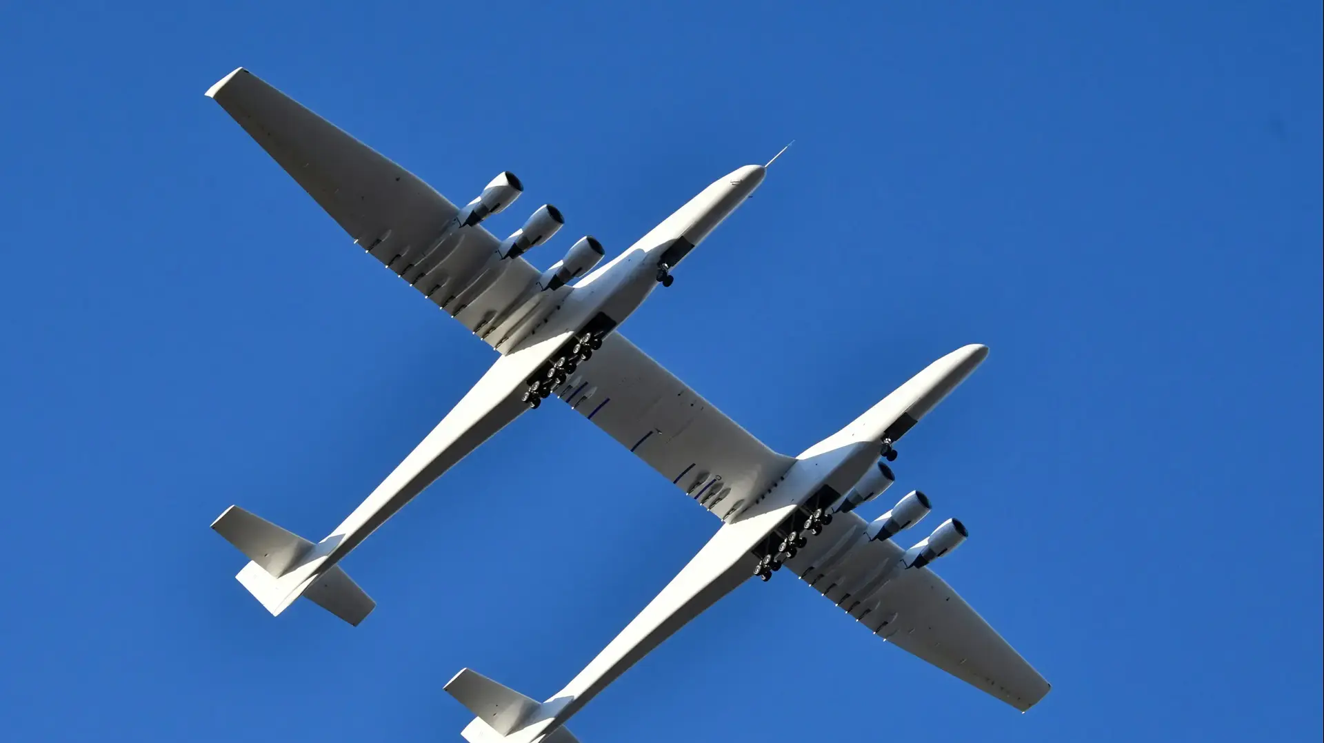 המטוס בעל מוטת הכנפיים הארוכה בעולם, Stratolaunch Systems, 14 אפריל, 2019