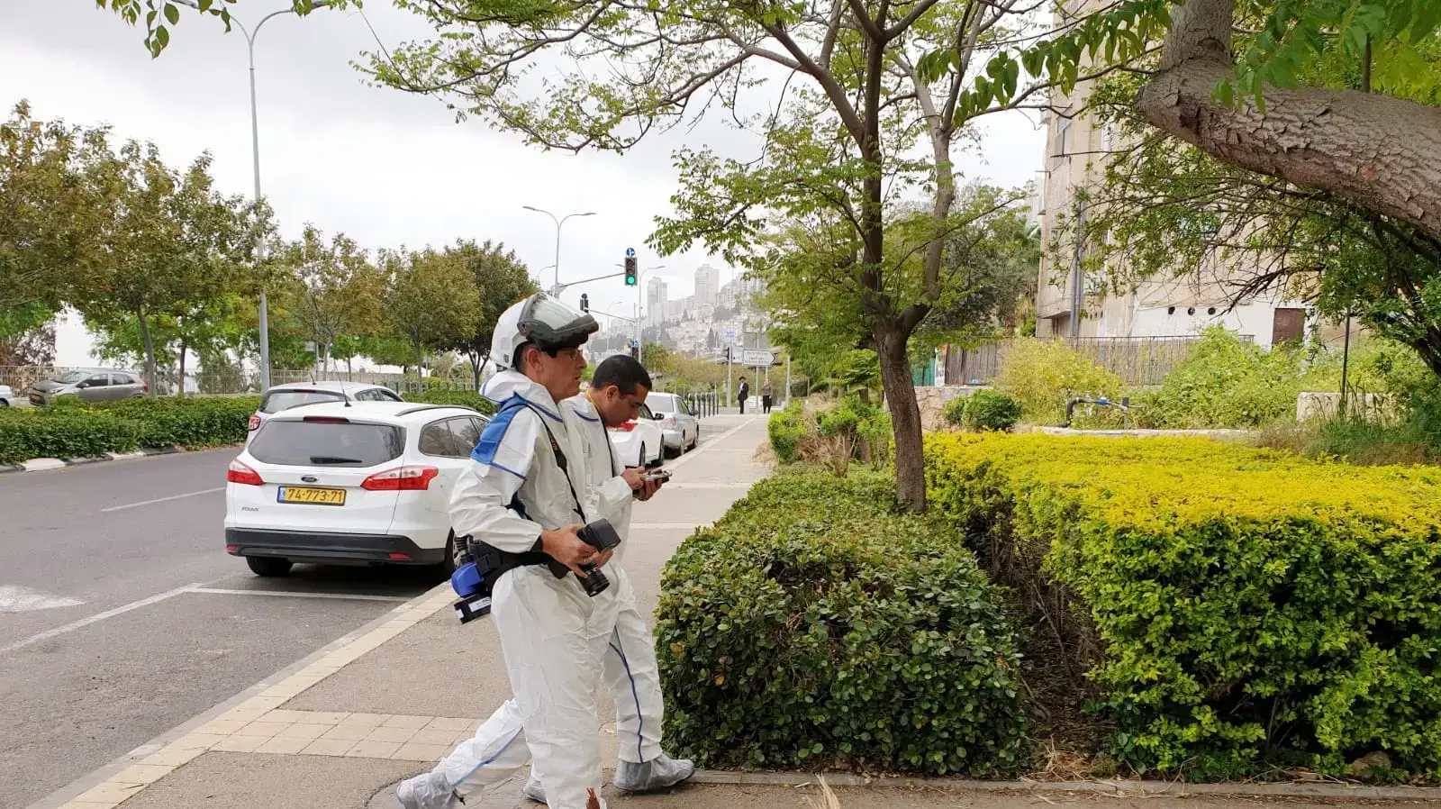 שריפה אשר פרצה בדירת מגורים ברחוב אבן גבירול בחיפה, 15 באפריל 2019 שריפה אשר פרצה בדירת מגורים ברחוב אבן גבירול בחיפה, 15 באפריל 2019