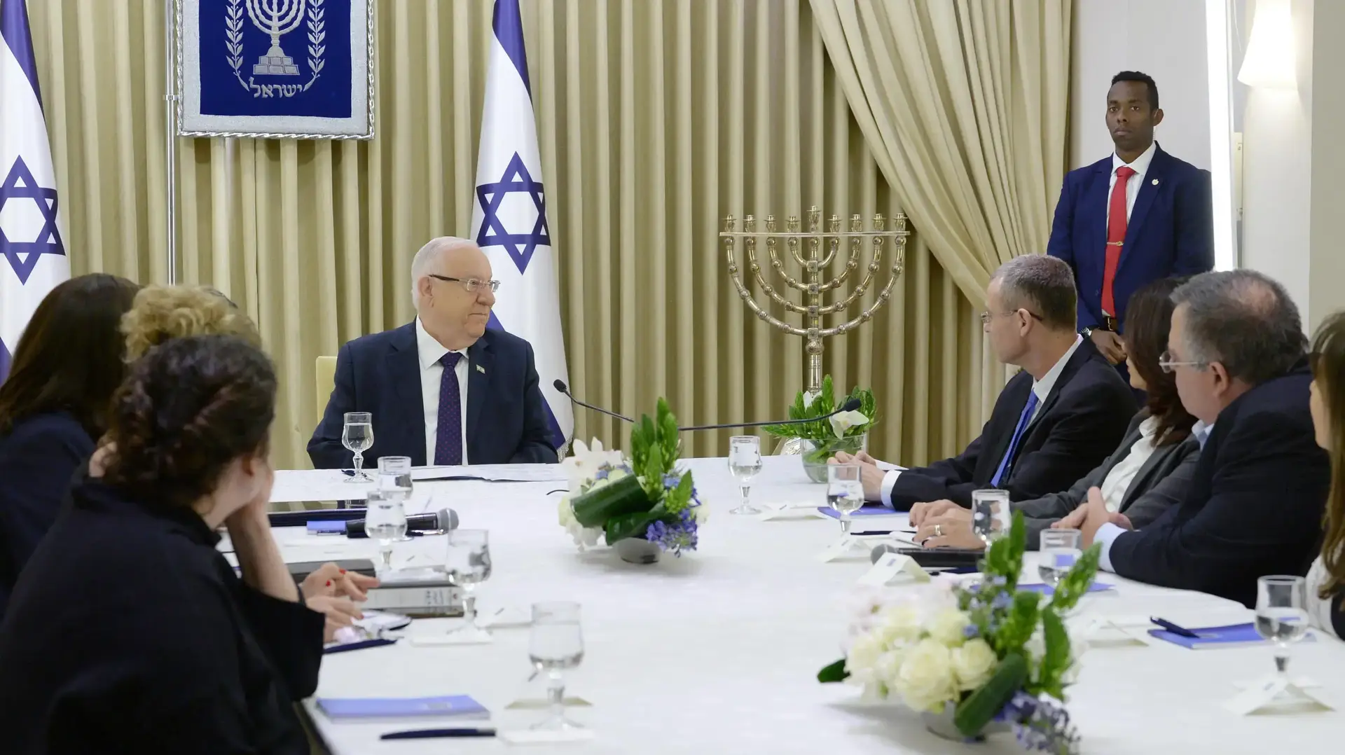 נציגי סיעת הליכוד בסבב ההתייעצויות עם נשיא המדינה רובי ריבלין , אפריל 2019 נציגי סיעת הליכוד בסבב ההתייעצויות עם נשיא המדינה רובי ריבלין , אפריל 2019