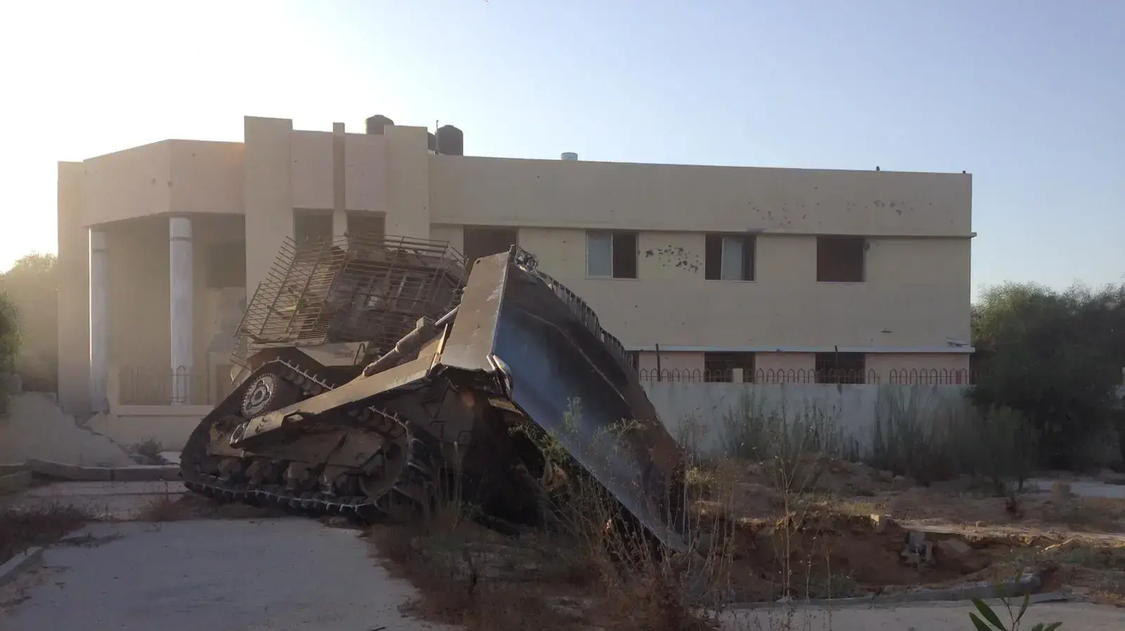 המרפאה שלמה בעת ההגעה אליה צילום רון קובי המרפאה שלמה בעת ההגעה אליה צילום רון קובי