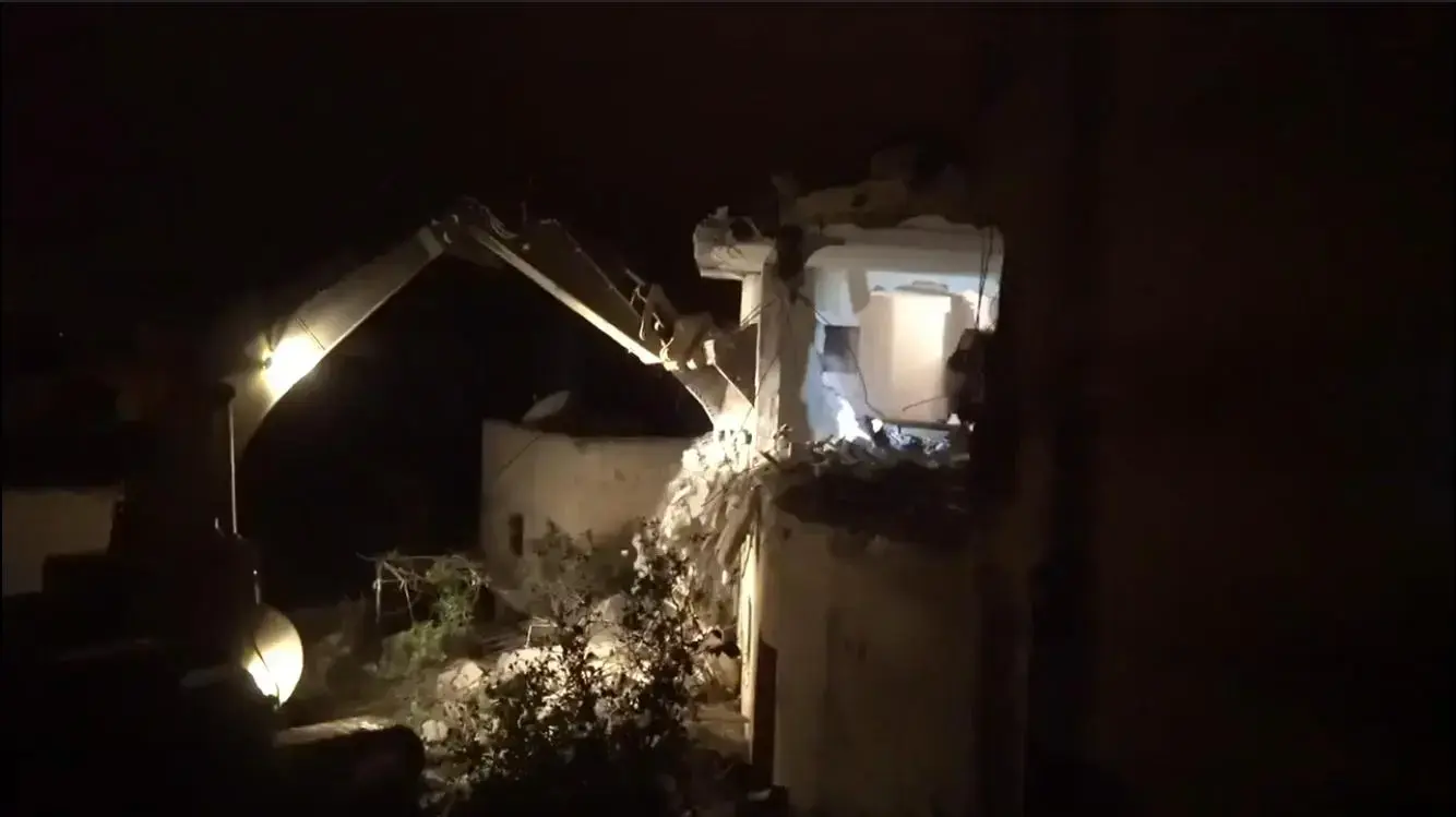 חיסול ביתו של המחבל צאלח ברגותי בכפר כובר, שביצע יחד עם אחיו את פיגוע הירי סמוך ליישוב עפרה חיסול ביתו של המחבל צאלח ברגותי בכפר כובר, שביצע יחד עם אחיו את פיגוע הירי סמוך ליישוב עפרה
