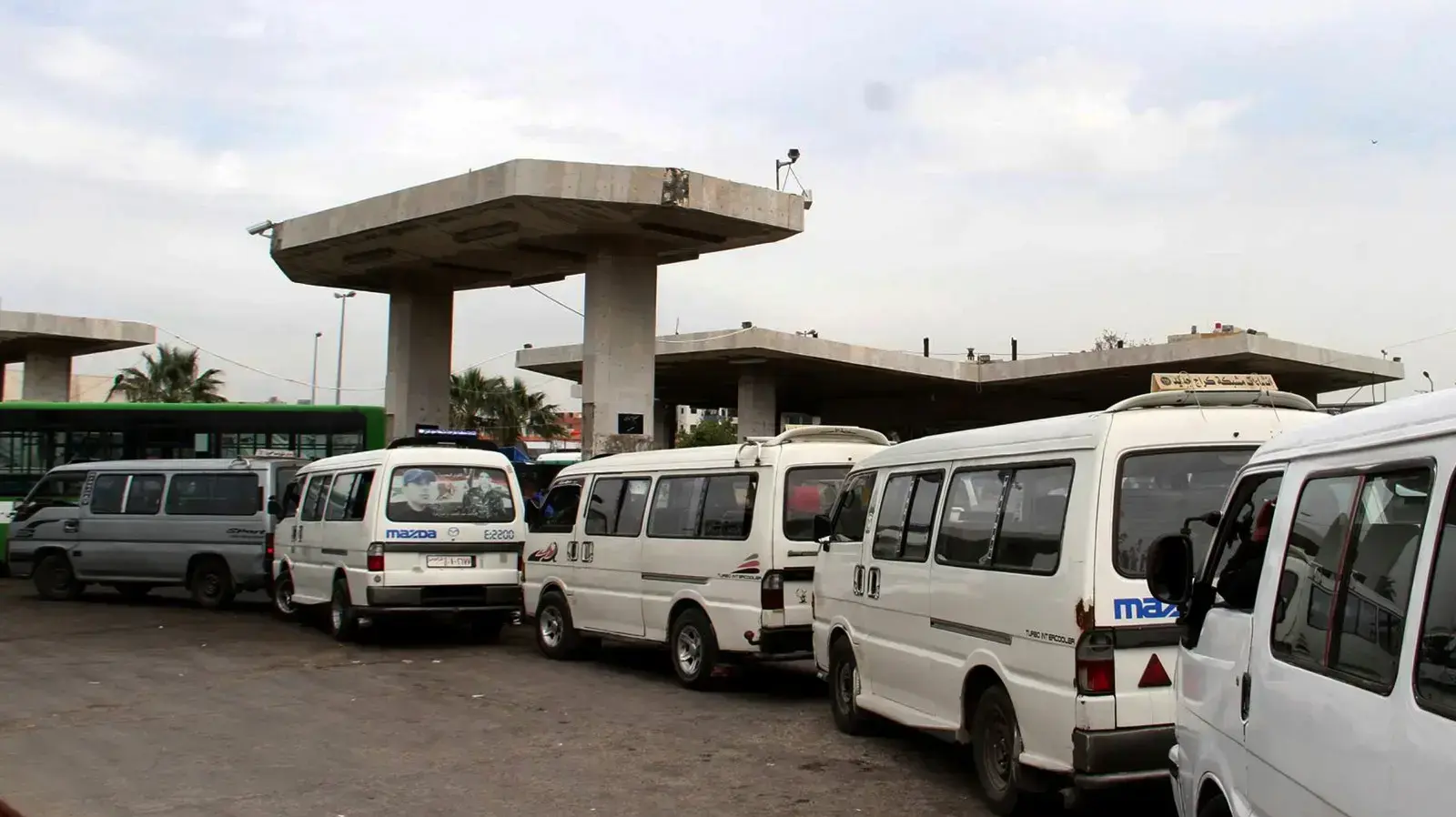 תור דלק במחוז דרעא, סוריה, 15 באפריל 2019 תור דלק במחוז דרעא, סוריה, 15 באפריל 2019