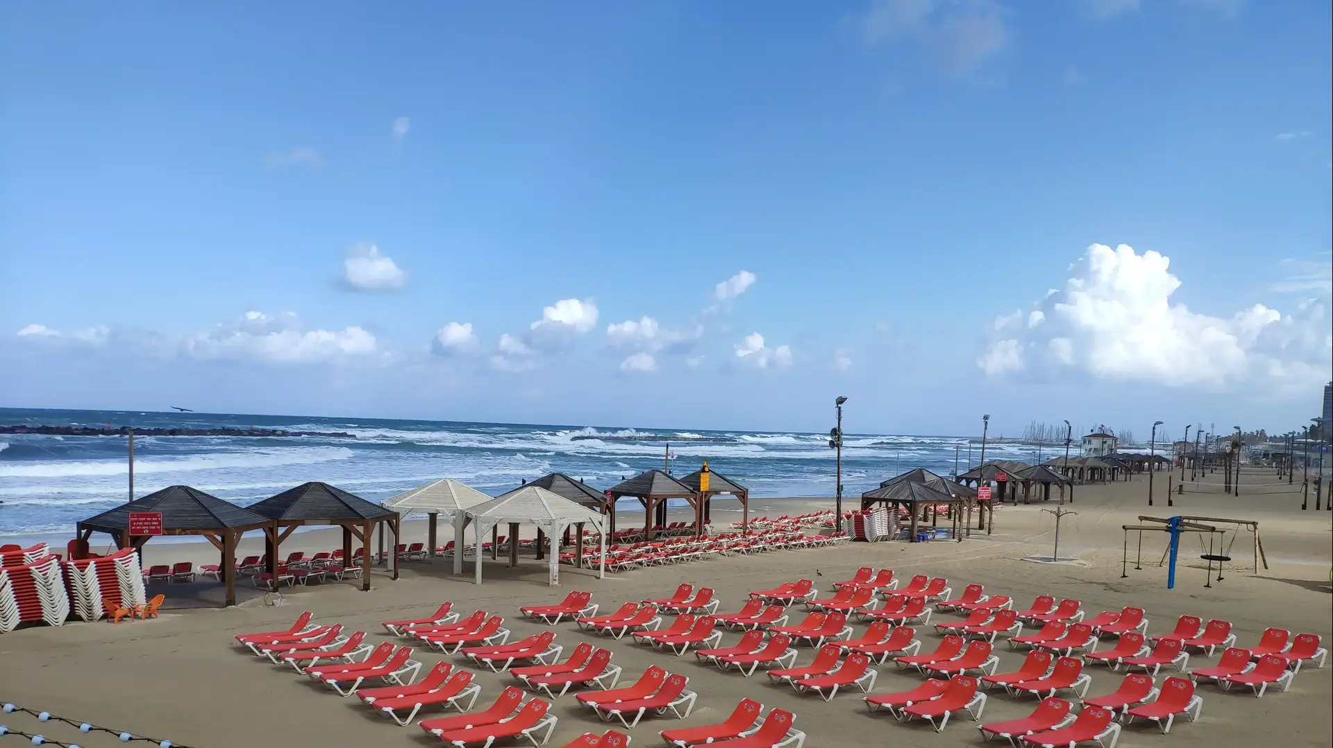 מזג אויר מעונן בגוש דן, 21 באפריל 2019 מזג אויר מעונן בגוש דן, 21 באפריל 2019