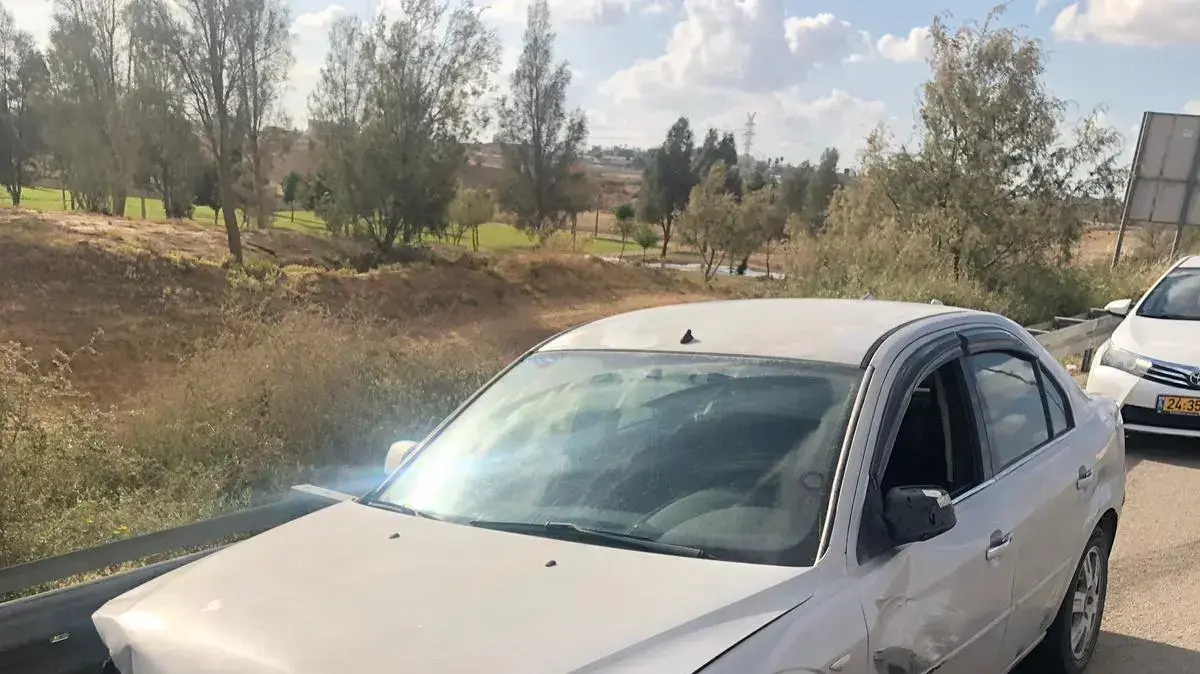 הרכב של תושבי הפזורה ששימש אותם במילוט סמים ונתפס יחד עם החשודים בבאר שבע 21 באפריל 2019 הרכב של תושבי הפזורה ששימש אותם במילוט סמים ונתפס יחד עם החשודים בבאר שבע 21 באפריל 2019