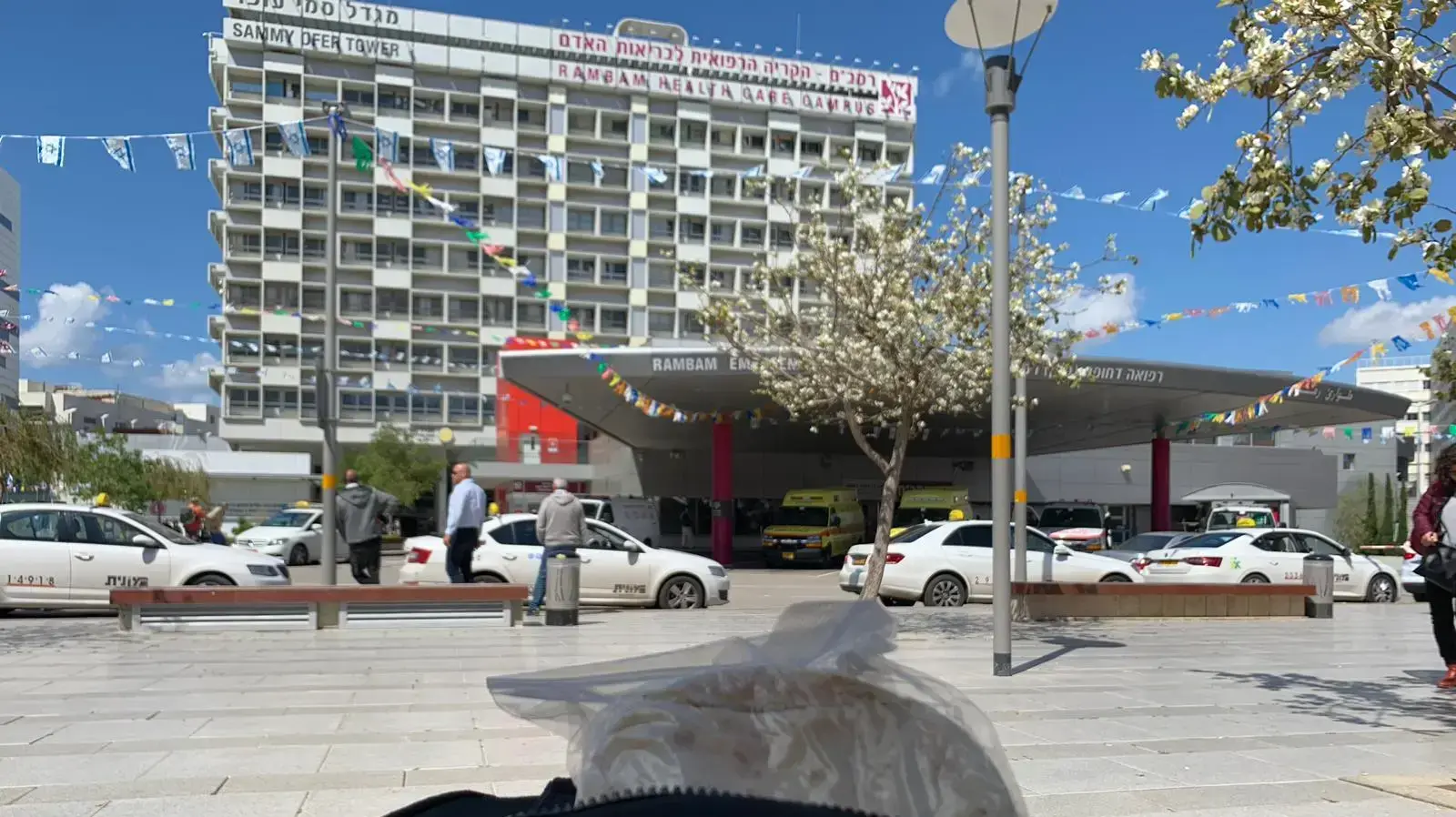 הכנסת חמץ לבית חולים רמב"ם, חיפה 21 באפריל 2019 הכנסת חמץ לבית חולים רמב"ם, חיפה 21 באפריל 2019
