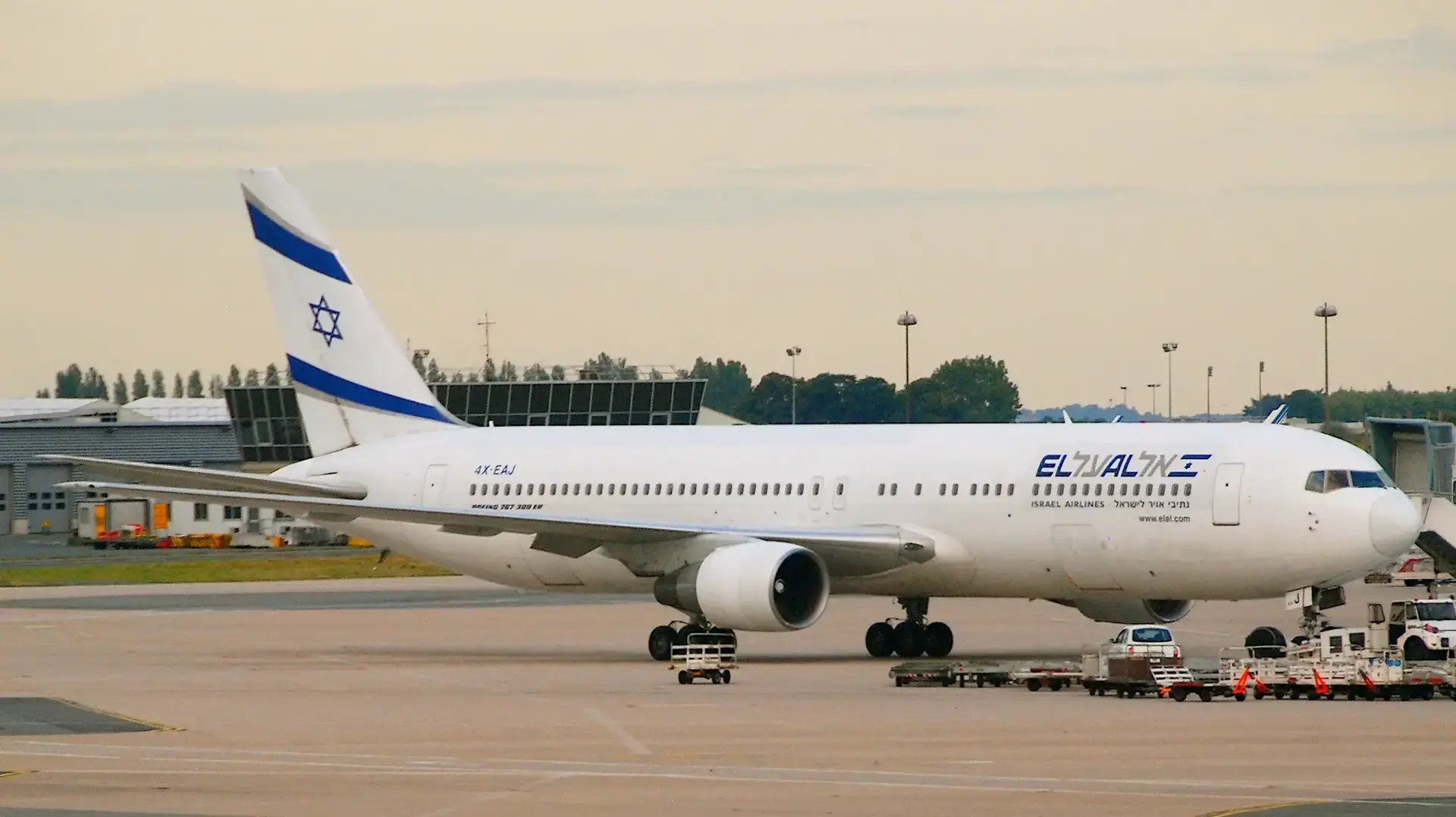 אל על בואינג 767 אל על בואינג 767