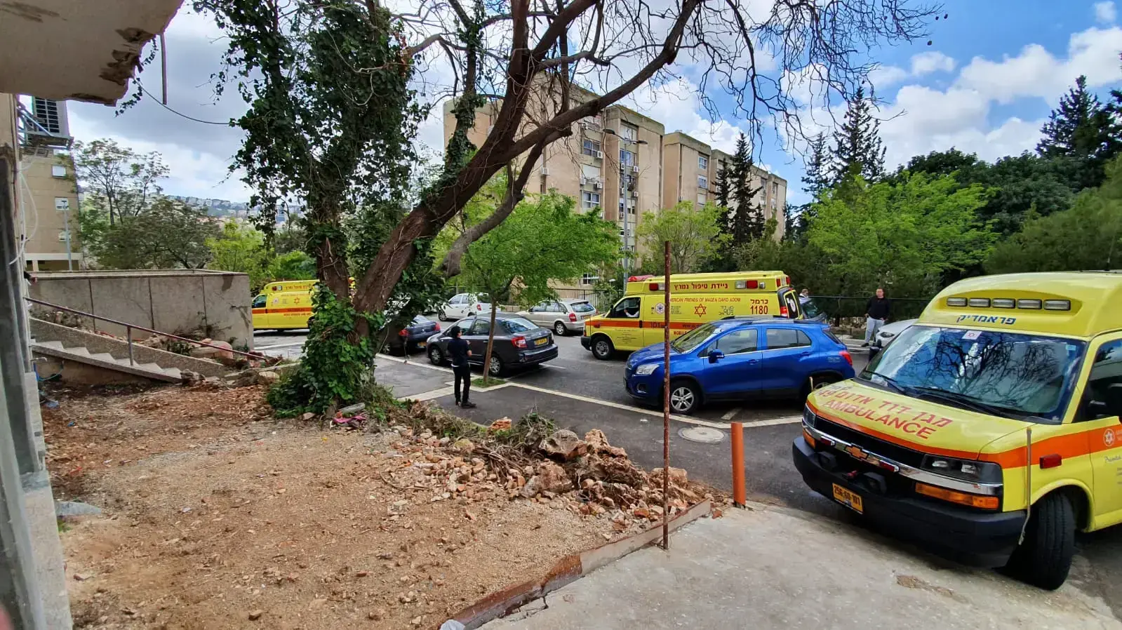 פיגום קרס בבניין בחיפה, 22 באפריל 2019 פיגום קרס בבניין בחיפה, 22 באפריל 2019