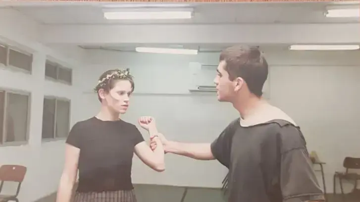 עדי גילת בחזרות בתלמה ילין 