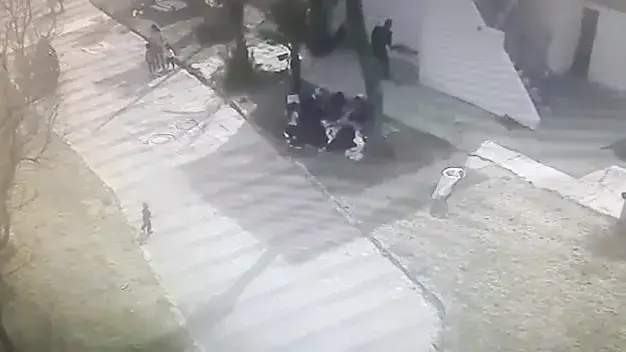 תיעוד פגיעה בפעוט בין שנתיים בחוף גבעת אולגה, יום שישי 26 באפריל תיעוד פגיעה בפעוט בין שנתיים בחוף גבעת אולגה, יום שישי 26 באפריל