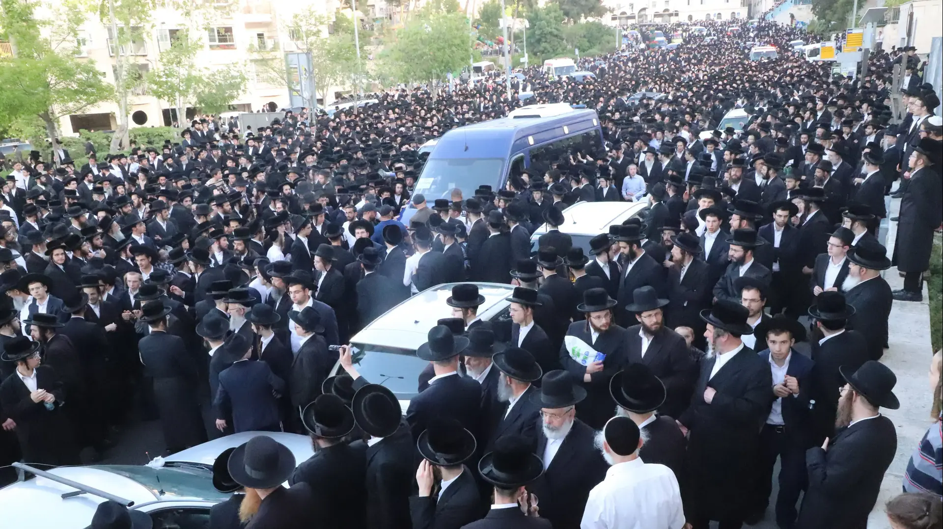 לוויה של האדמו"ר מקאליב, 28 באפריל 2019 לוויה של האדמו"ר מקאליב, 28 באפריל 2019