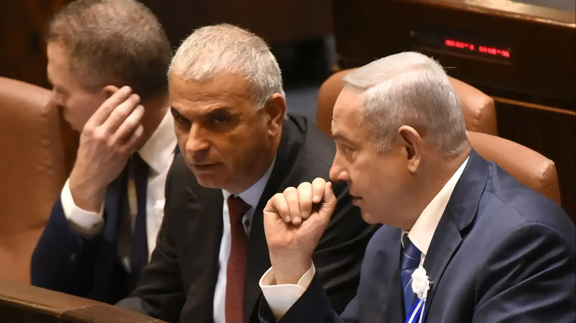 ראש הממשלה בנימין נתניהו ושר האוצר משה כחלון בהשבעת חברי כנסת לכנסת ה21, ירושלים, 30 באפריל 2019 ראש הממשלה בנימין נתניהו ושר האוצר משה כחלון בהשבעת חברי כנסת לכנסת ה21, ירושלים, 30 באפריל 2019