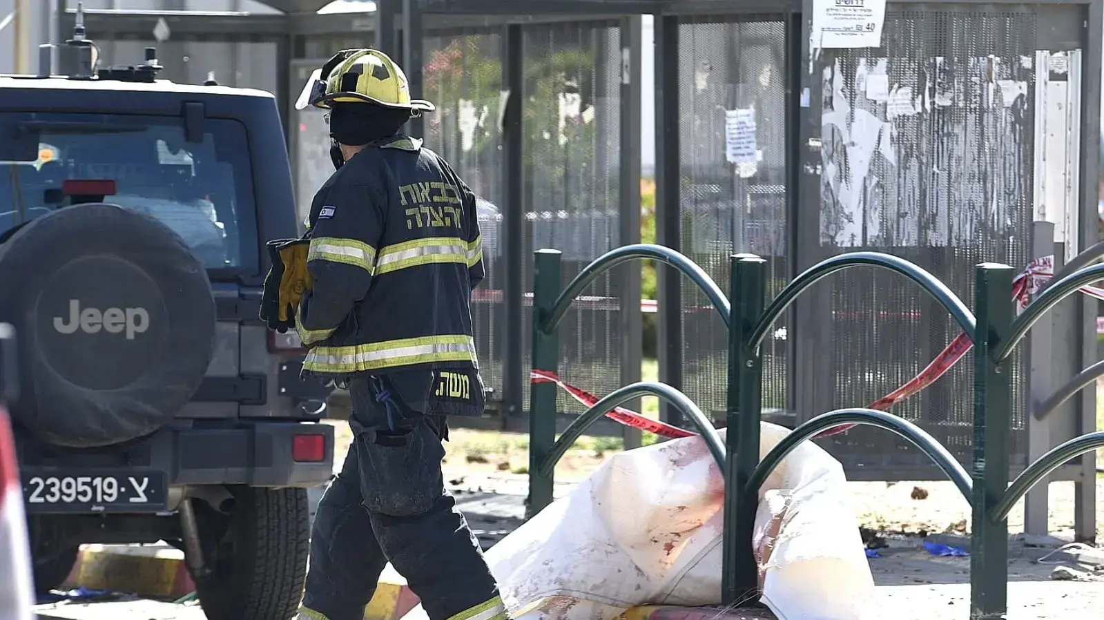 זירת פגיעת הרקטה בקריית גת 4 במאי 2019 זירת פגיעת הרקטה בקריית גת 4 במאי 2019