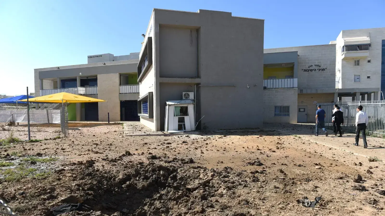 זירת פגיעת הרקטה בקריית גת 4 במאי 2019 זירת פגיעת הרקטה בקריית גת 4 במאי 2019