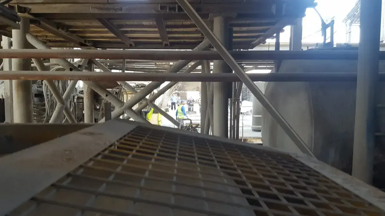 נפילת רקטה במפעל בטחון באשקלון , מאי 2019 נפילת רקטה במפעל בטחון באשקלון , מאי 2019
