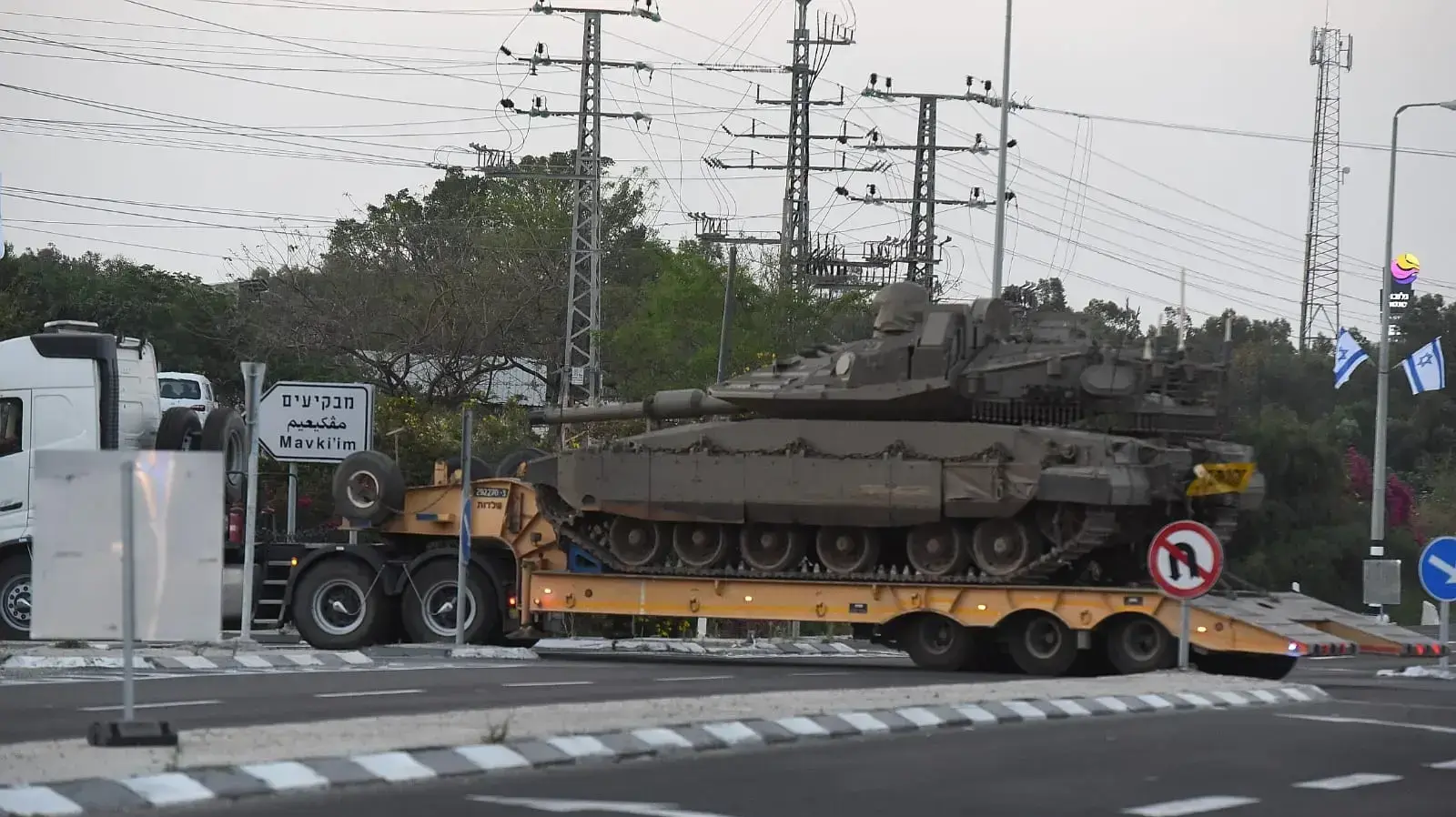 הגעת טנקים לשטחי הכינוס, 5 במאי 2019 הגעת טנקים לשטחי הכינוס, 5 במאי 2019