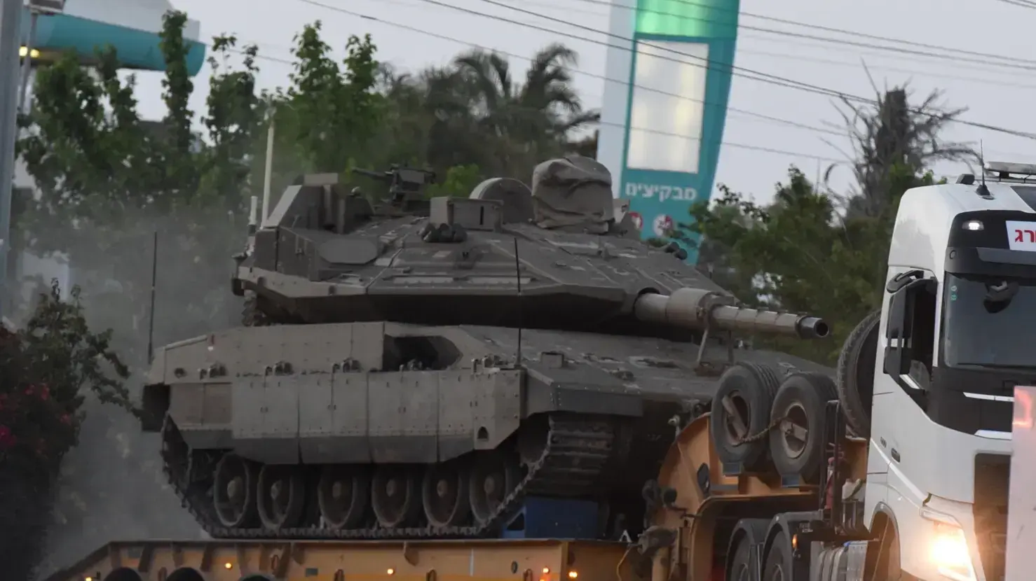 הגעת טנקים לשטחי הכינוס, 5 במאי 2019 הגעת טנקים לשטחי הכינוס, 5 במאי 2019
