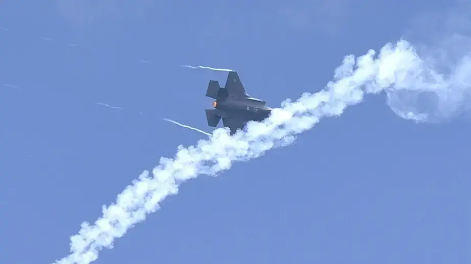 מטס חיל האוויר בשמי תל אביב 9 במאי 2019 מטס חיל האוויר בשמי תל אביב 9 במאי 2019