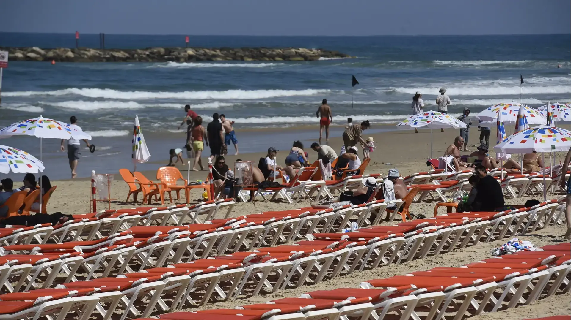 חוף הצוק הצפוני, תל אביב 14 במאי 2019 חוף הצוק הצפוני, תל אביב 14 במאי 2019