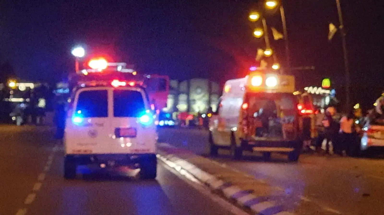 פיצוץ רכב סמוך לגשר אריק שרון בחדרה פיצוץ רכב סמוך לגשר אריק שרון בחדרה